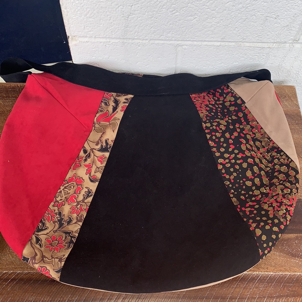 Koos of course top and purse. - Picture 2 of 8